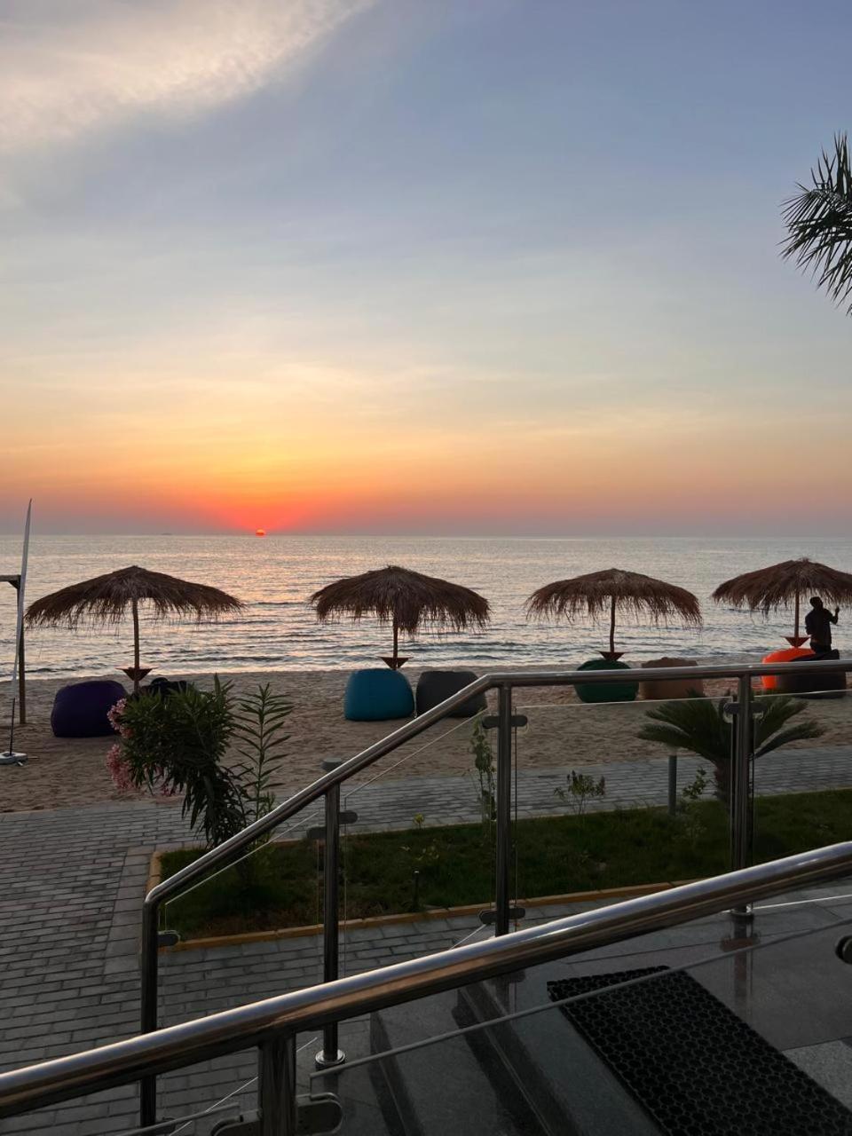 فندق ويفز(Waves Hotel) 71/75