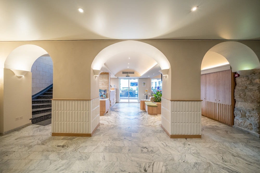 Boreal Hotel 32/50