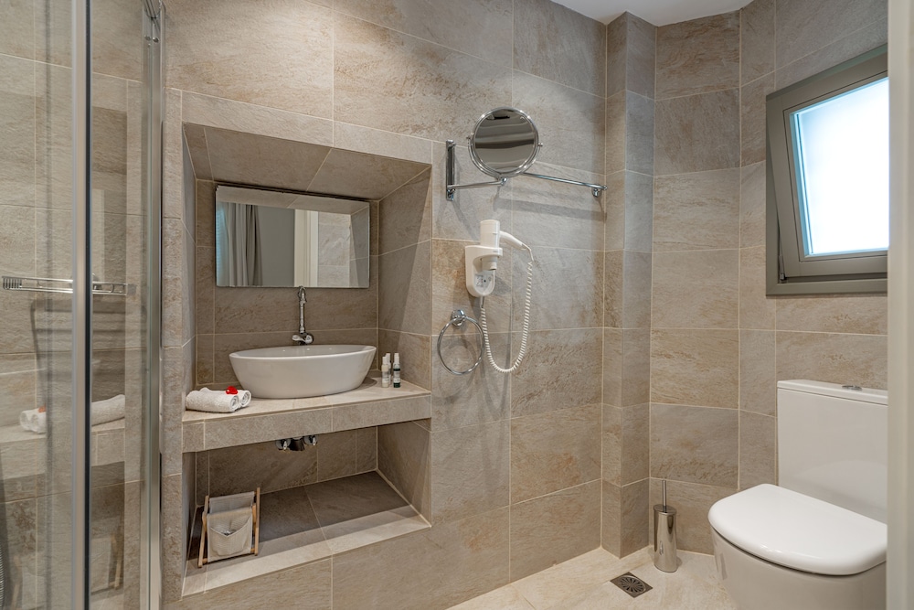 Hermes Suites 43/50