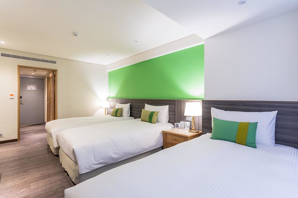 Green World Triple Beds 13/62