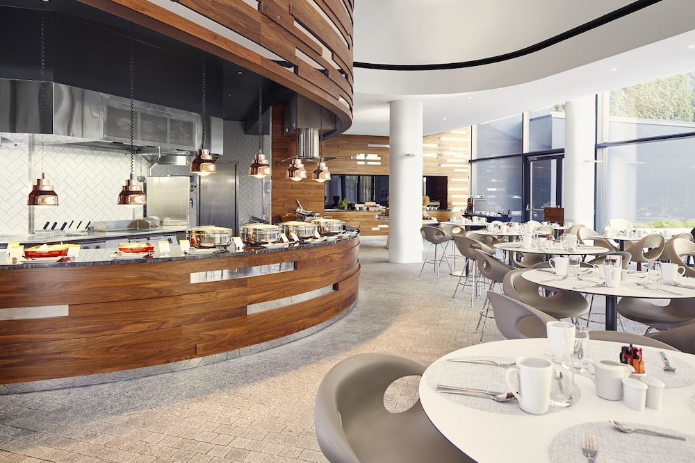 Doubletree By Hilton Wroclaw 65/77