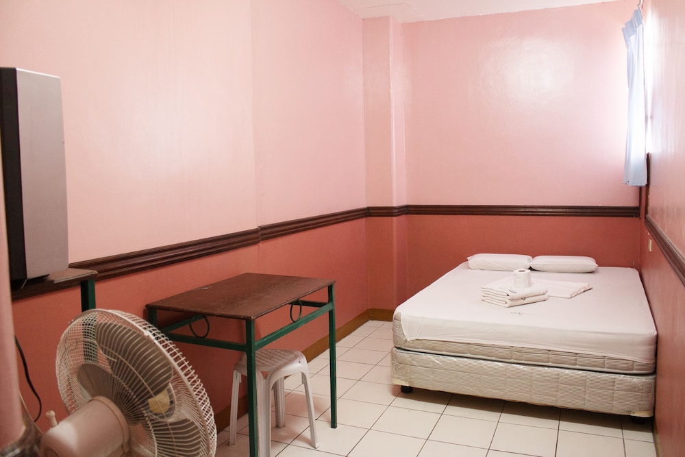 Gv Hotel Baybay 15/34