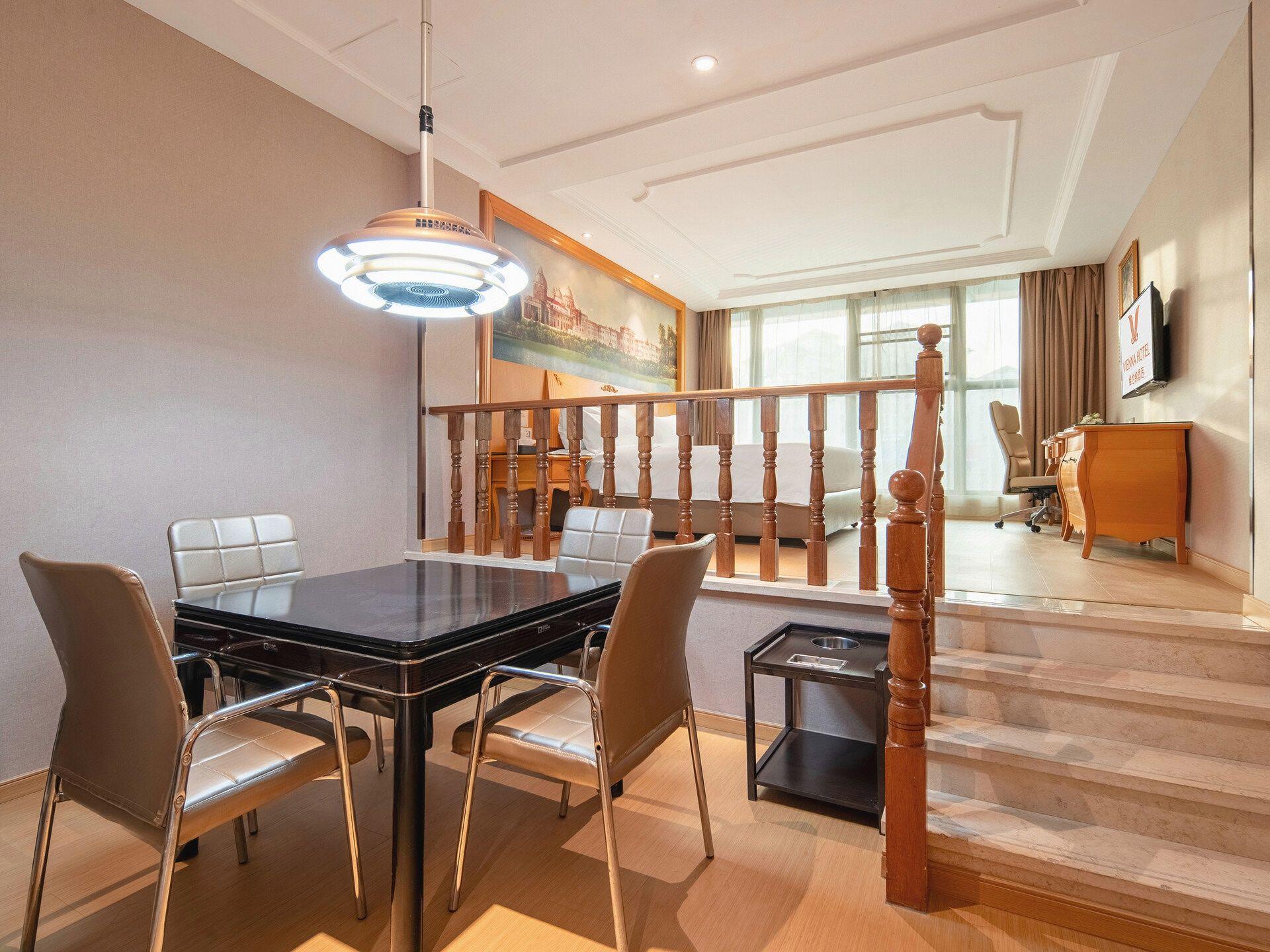 Vienna Hotel (Shanghai Chongming Lvhai Road) 27/33