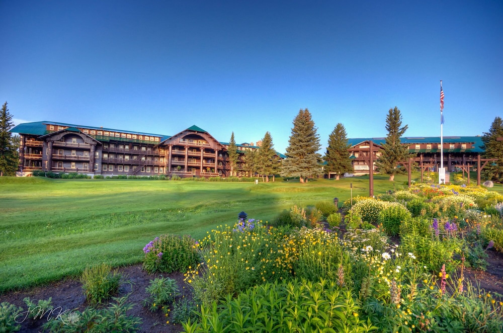Glacier Park Lodge 36/46