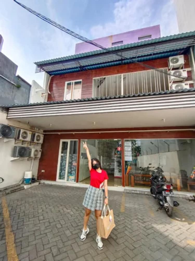 Collection O near Tunjungan Plaza formerly K15 1/20