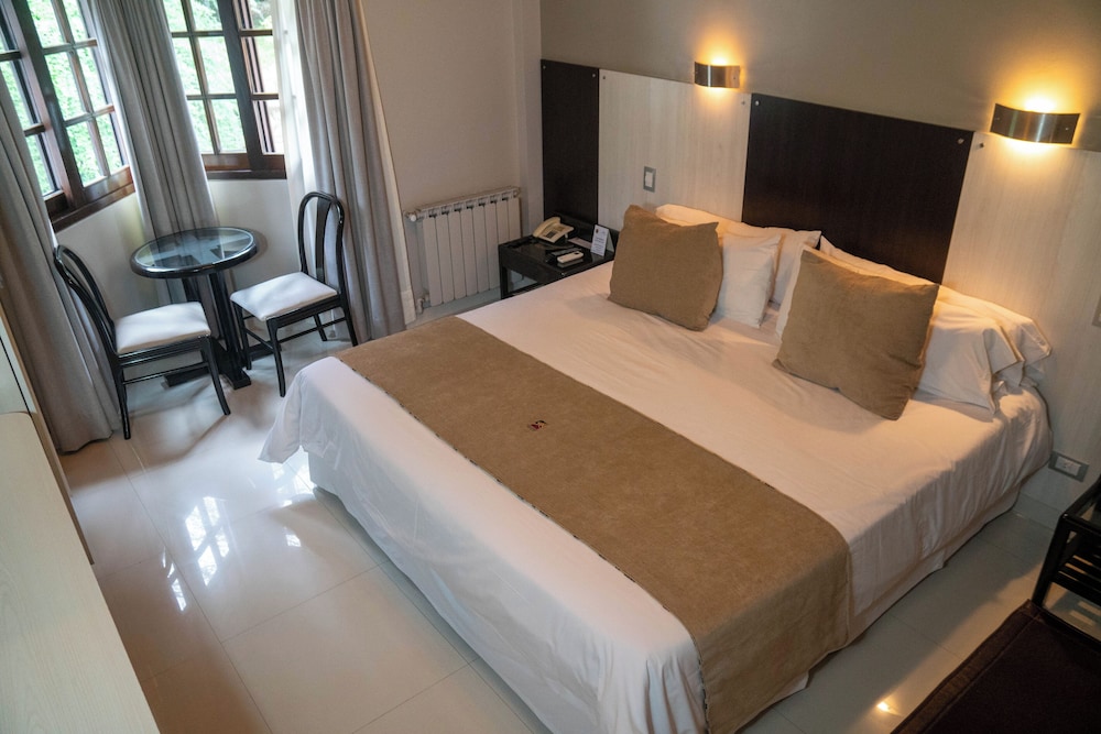 Portezuelo Hotel 24/60