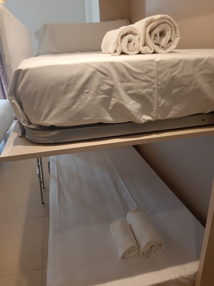 Hotel Villa Marcilla 29/67