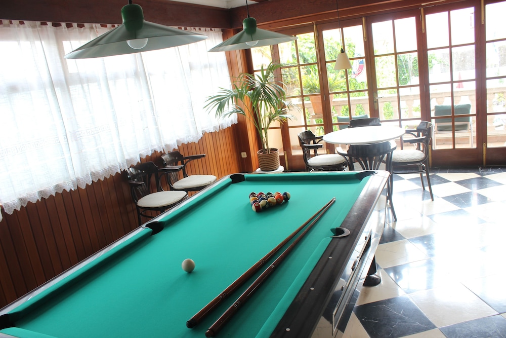 HOSTAL CAS BOMBU 6/56