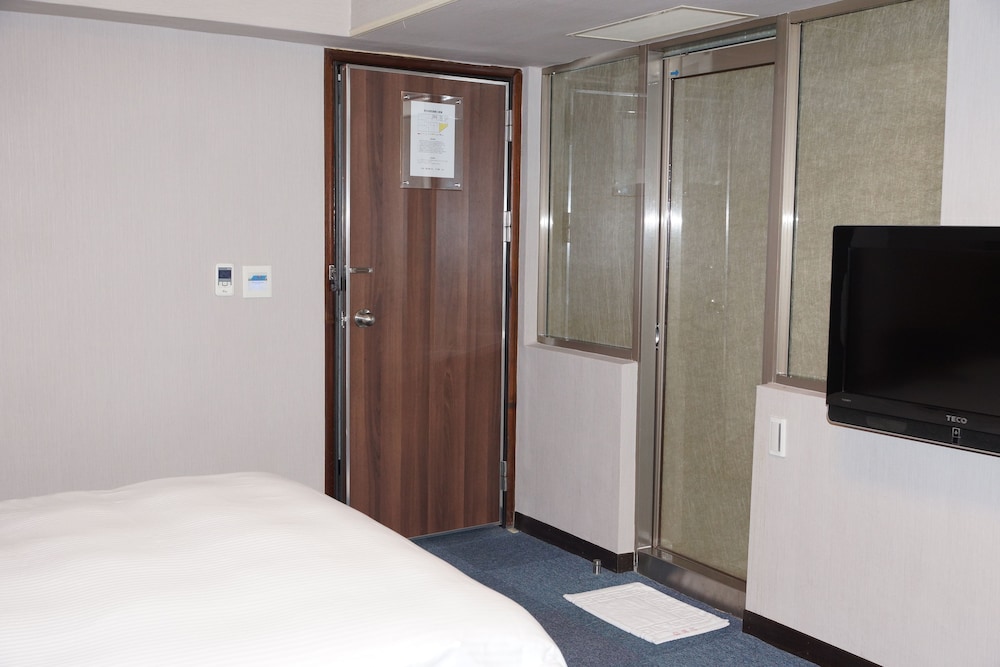 Ying Dai Hotel 18/28