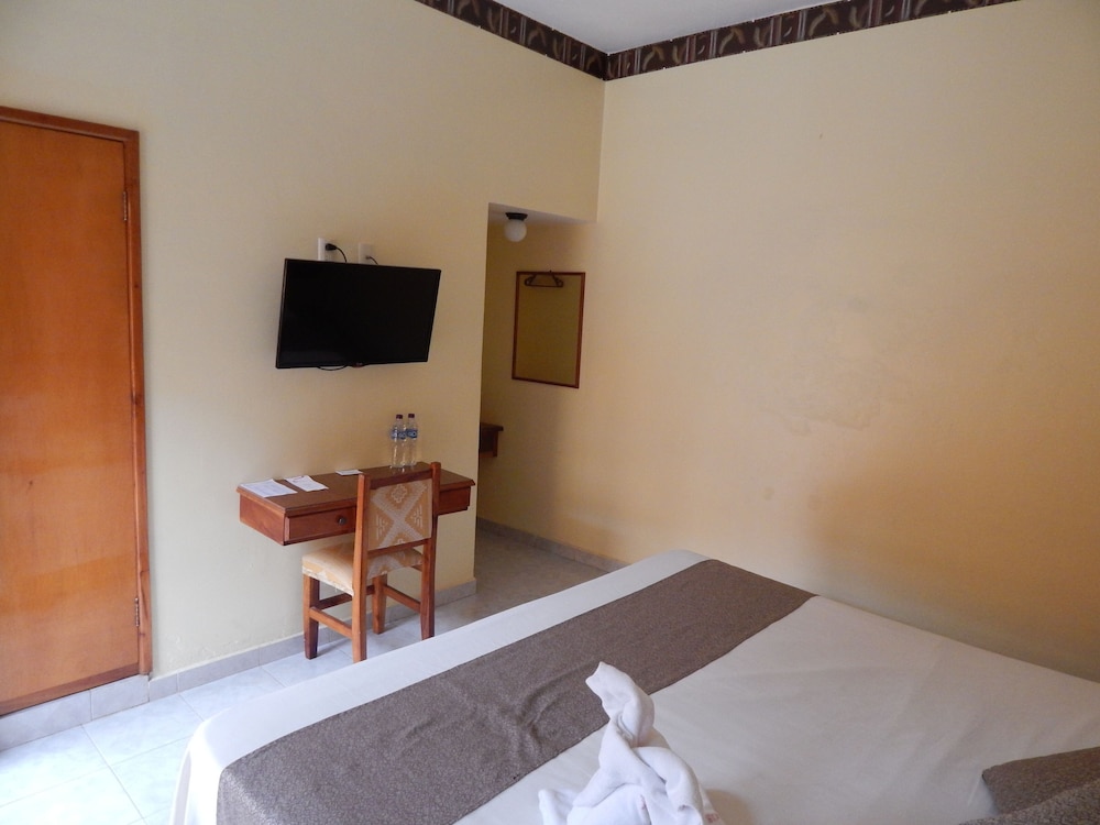 Hotel Arcos del Parque 12/46