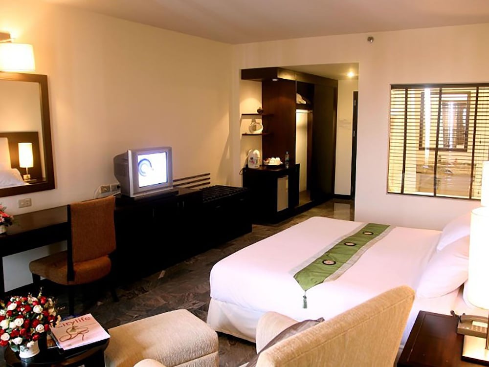 Royal Lanna Hotel 36/57