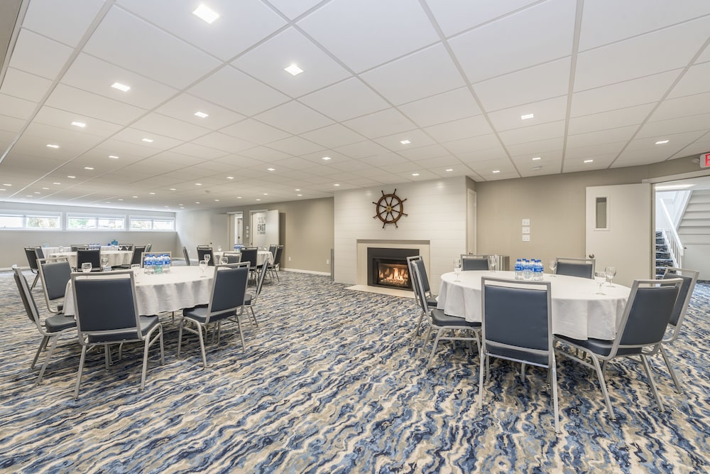 Rockport Inn And Suites 42/52