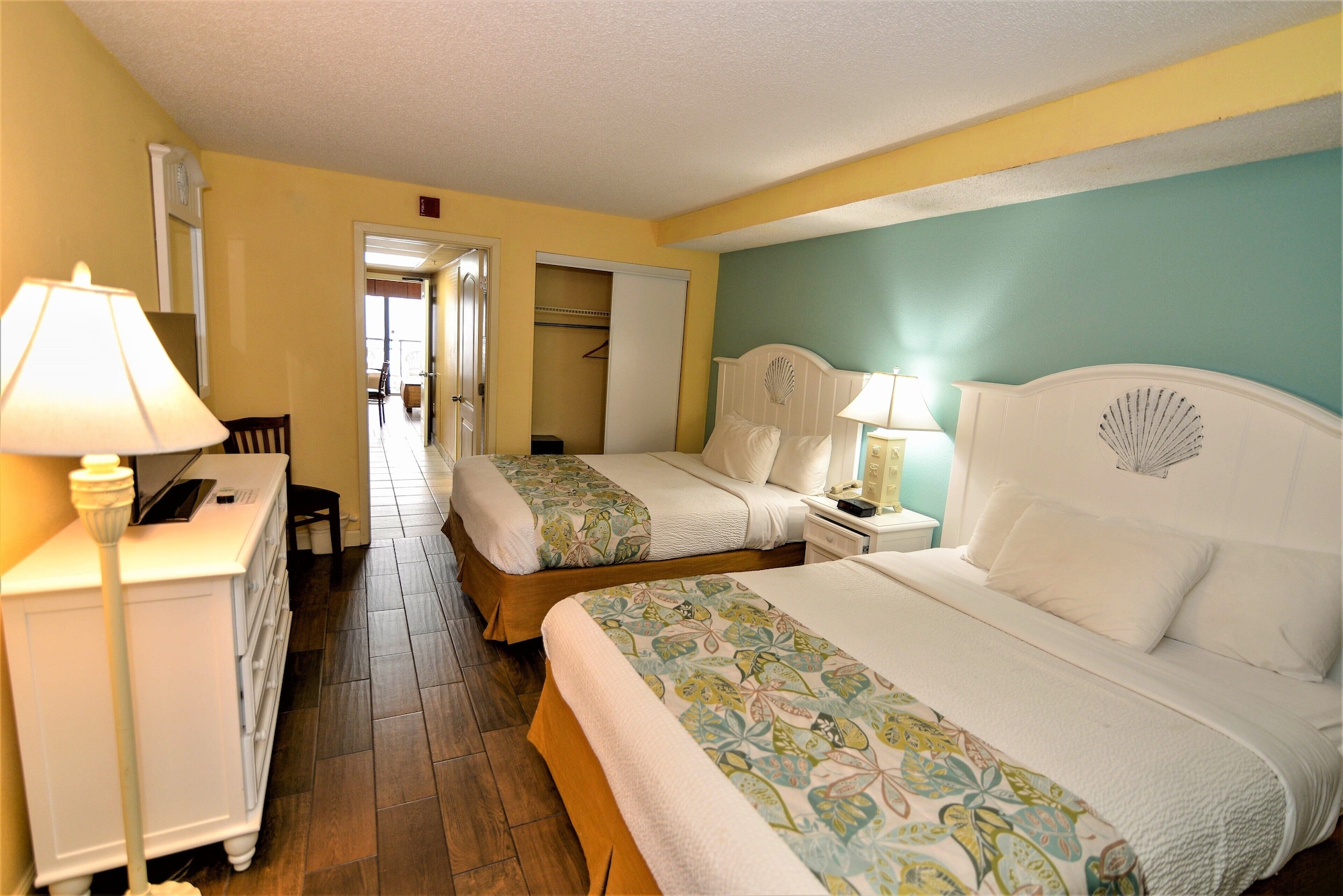 1 BEDROOM, CONDO, DELUXE, 2 QUEEN BEDS, OCEAN FRONT