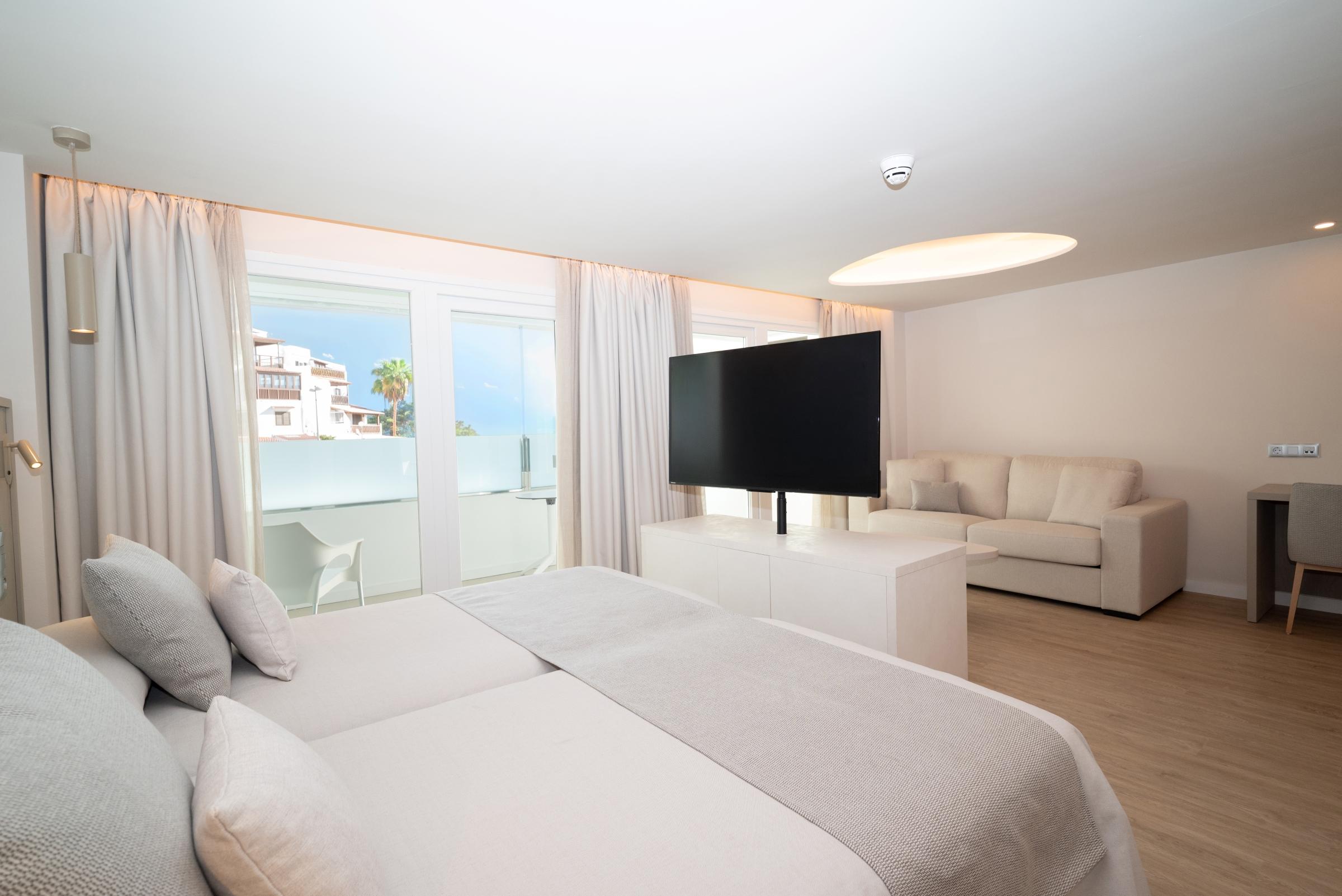 Junior Suite, Balcony or Terrace