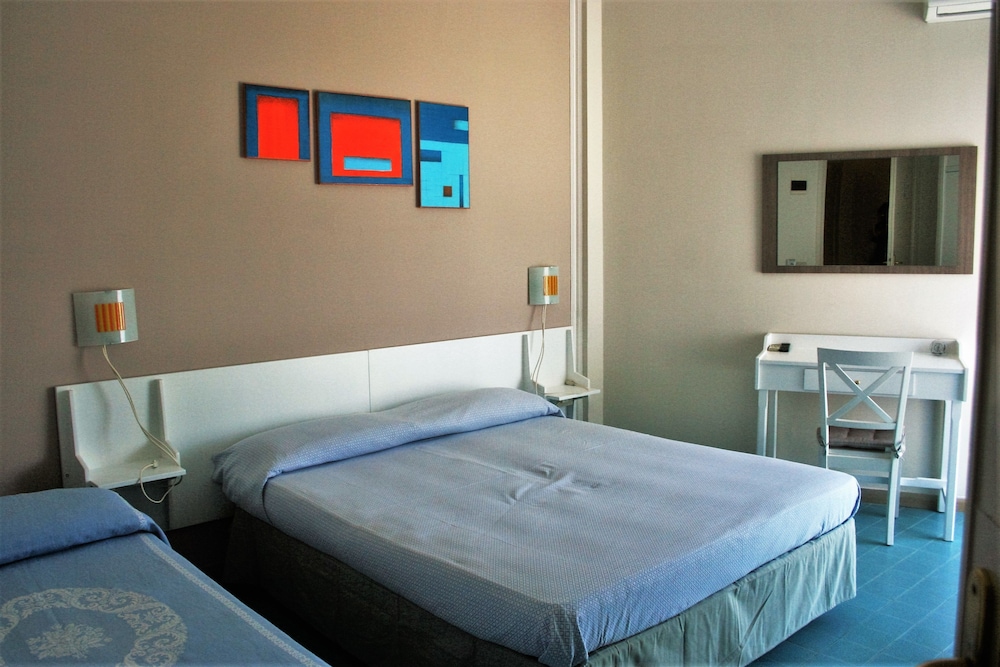 Hotel Anna 22/68
