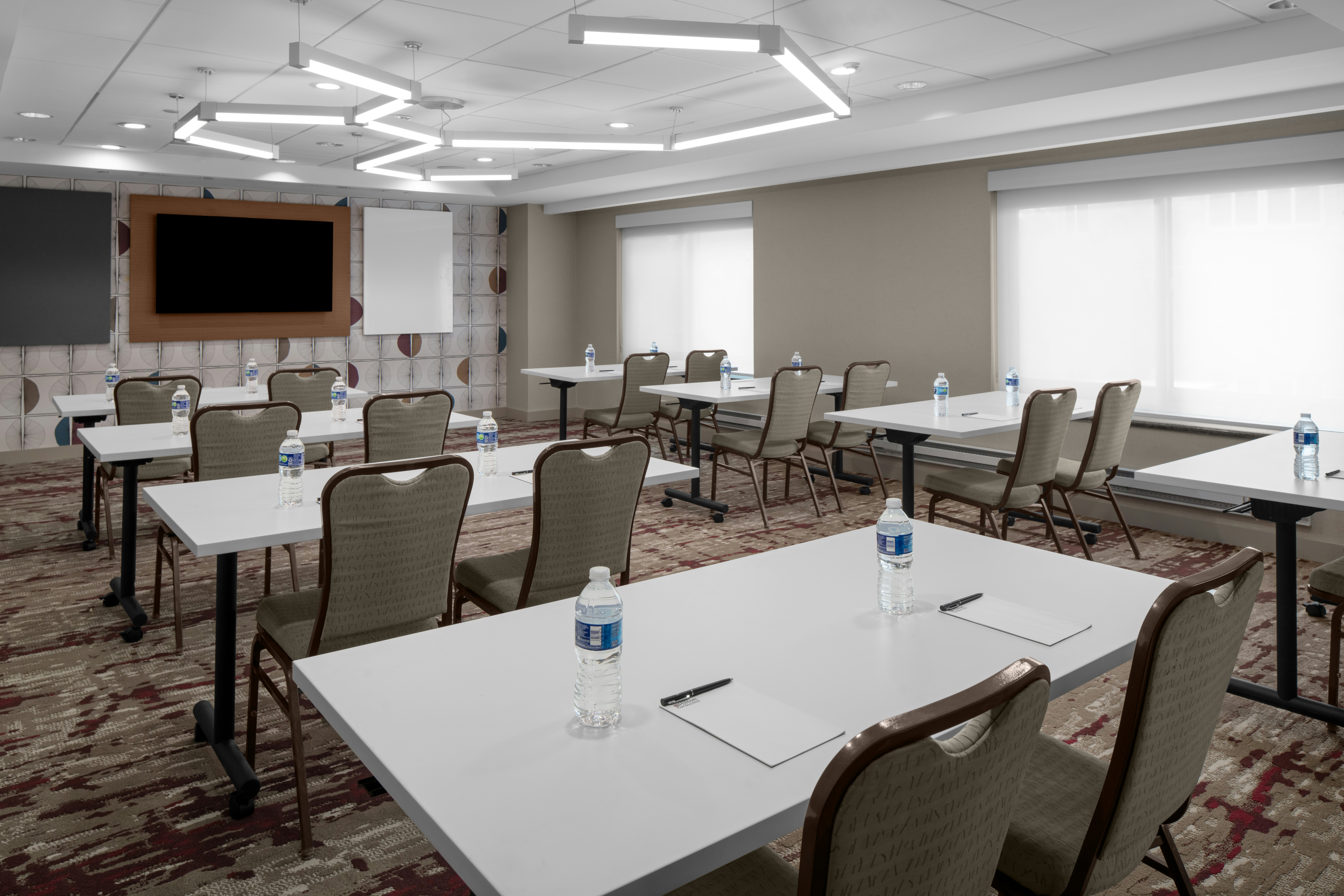 Hilton Garden Inn Bethesda Downtown 60/76