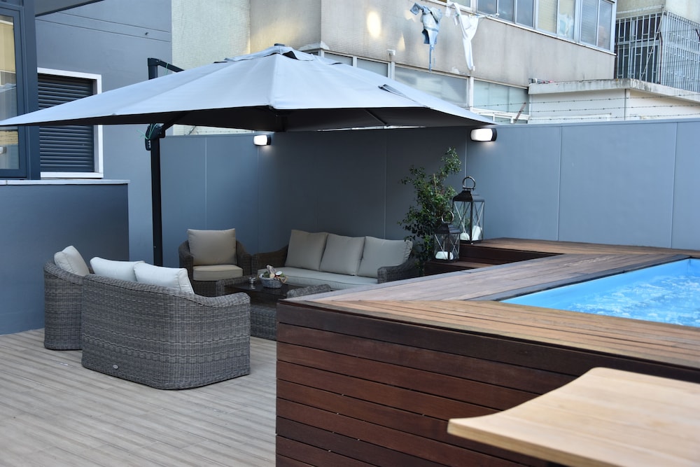 137 Lux Residence 36/48