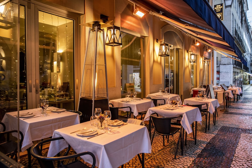 Hotel Santa Justa Lisboa 54/68