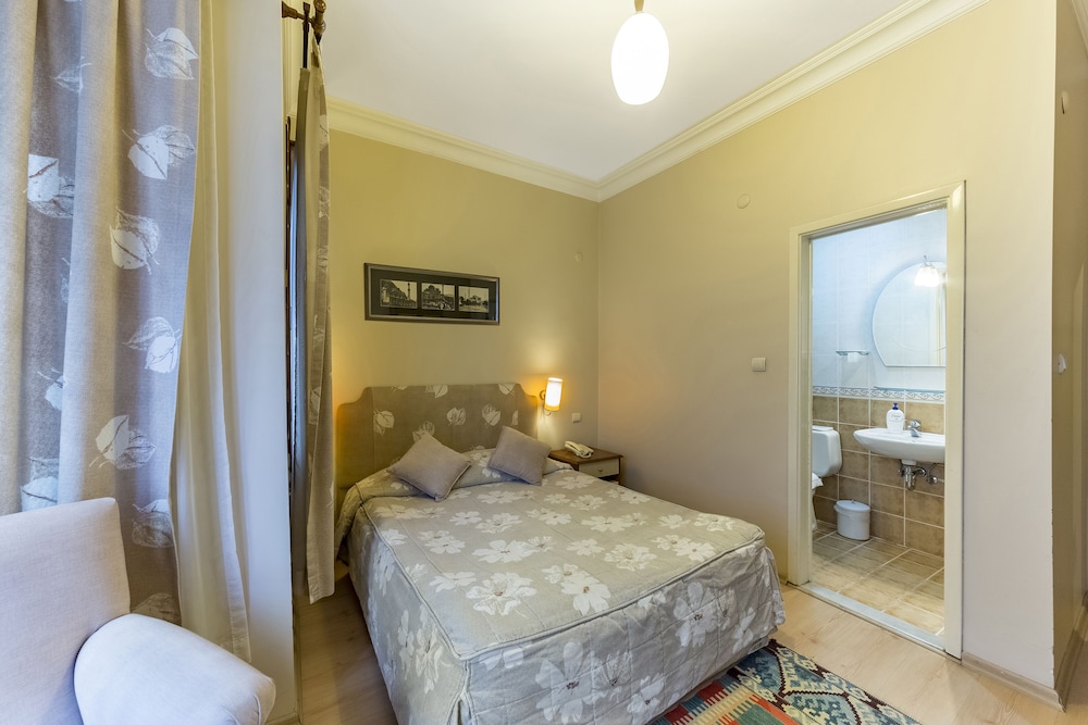 Hotel Fehmi Bey 20/75