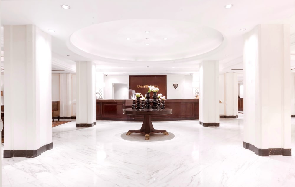 OMNI BERKSHIRE PLACE 50/62