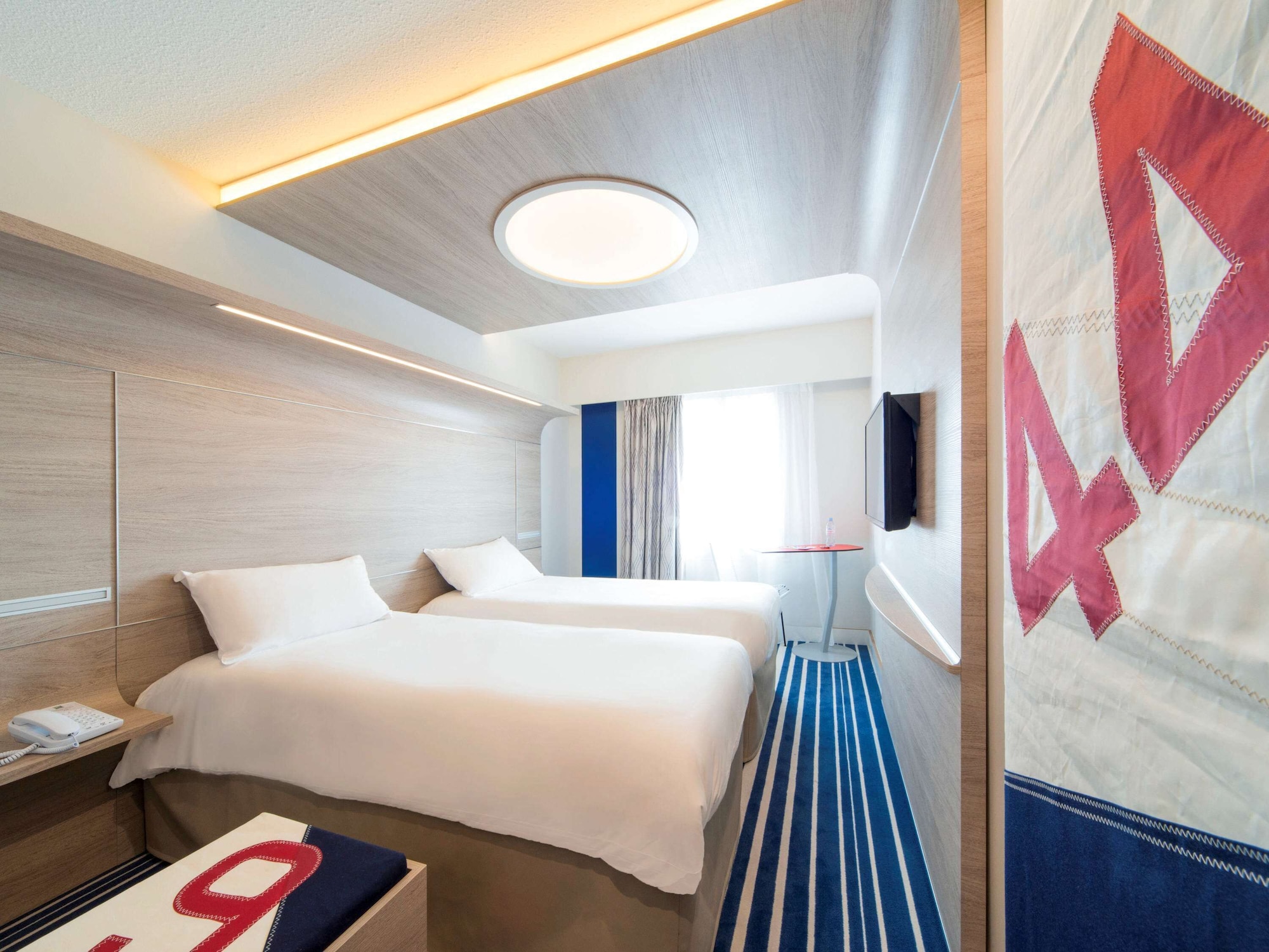 STANDARD, TWIN BEDS
