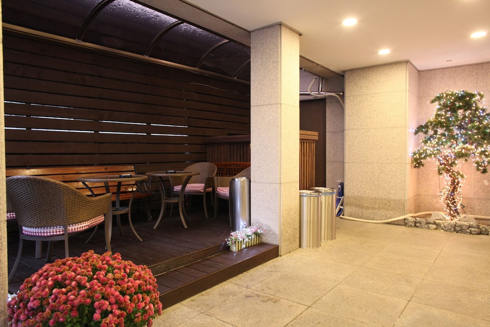 Hill House Hotel 30/42