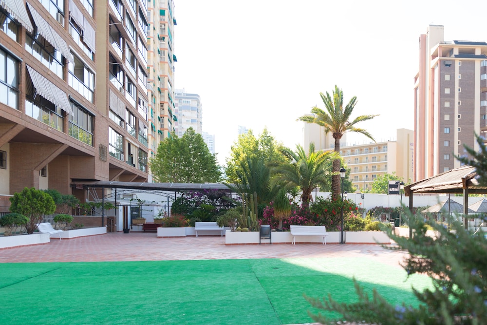 Apartamentos Gemelos Beninter 18/25