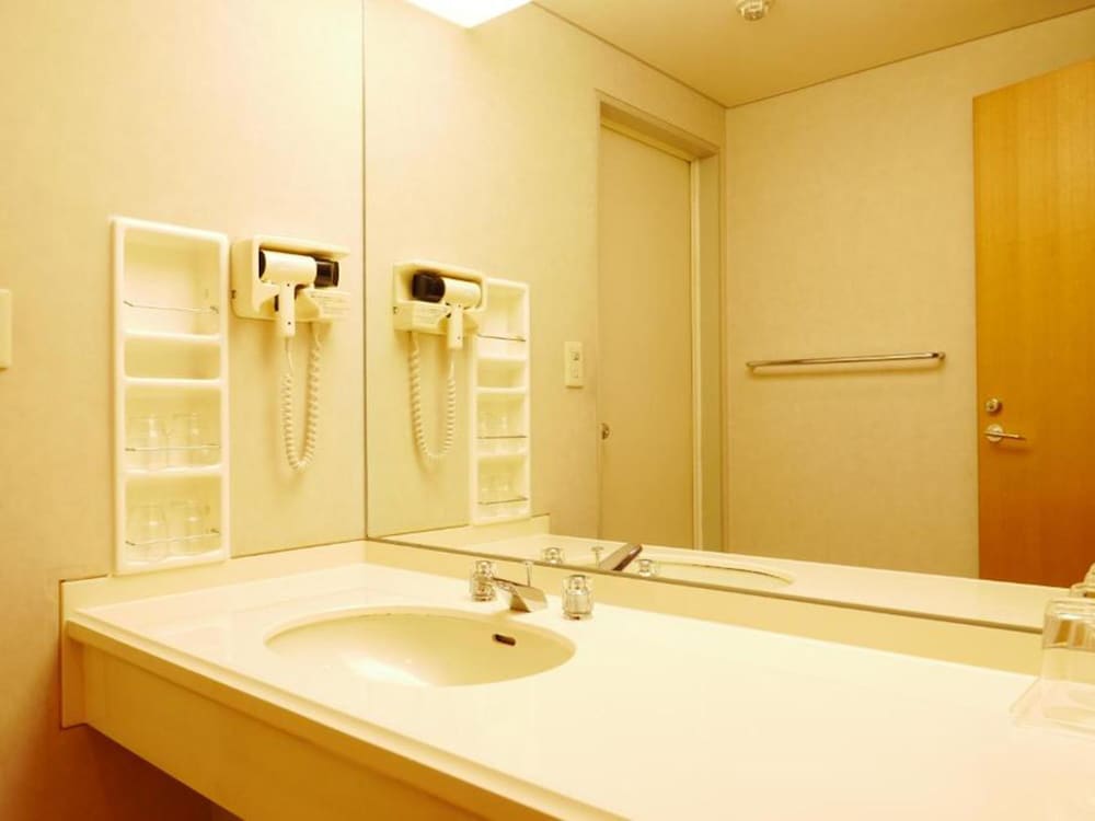 Japanese, Type A, Twin Beds, 3 Futon Beds, Modern Floor، Kikusuitei (Chugoku Kappo Ryokan Kikusuitei) 2/2