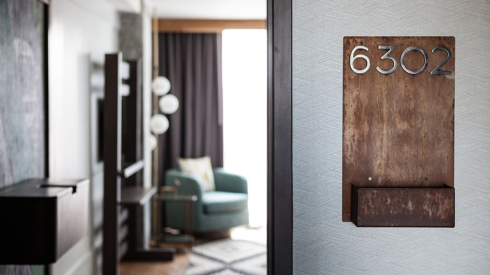 Hotel Indigo EL PASO DOWNTOWN 27/80