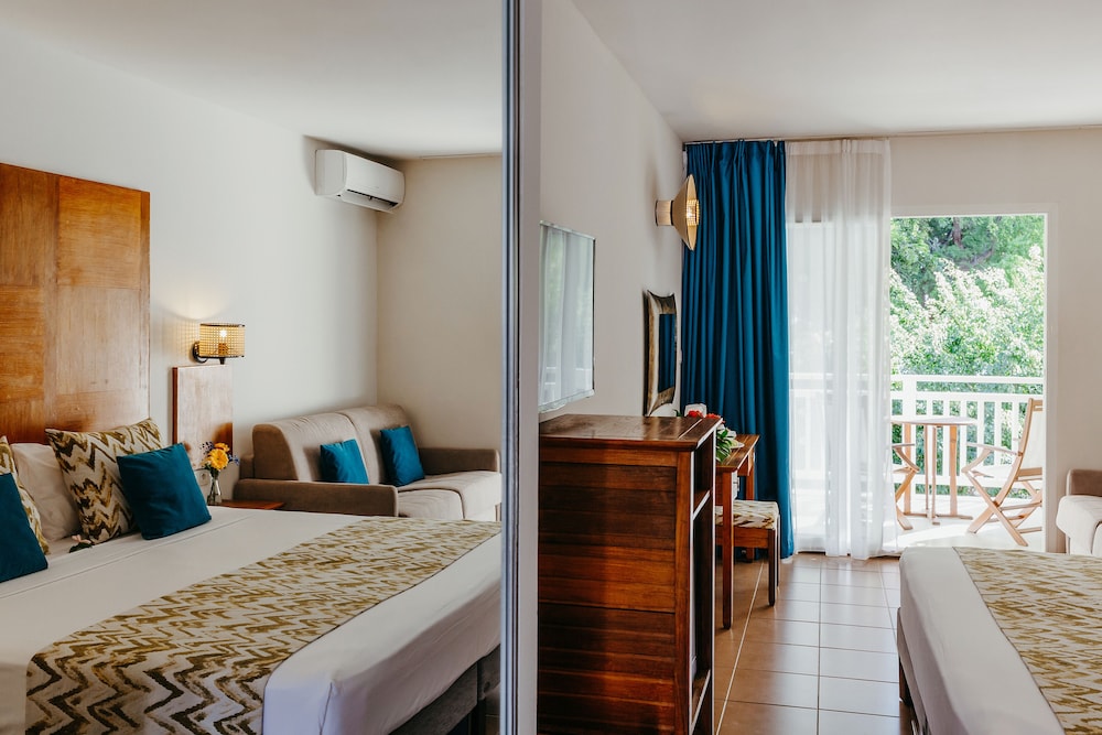 Hotel Le Recif Saint Gilles 14/50