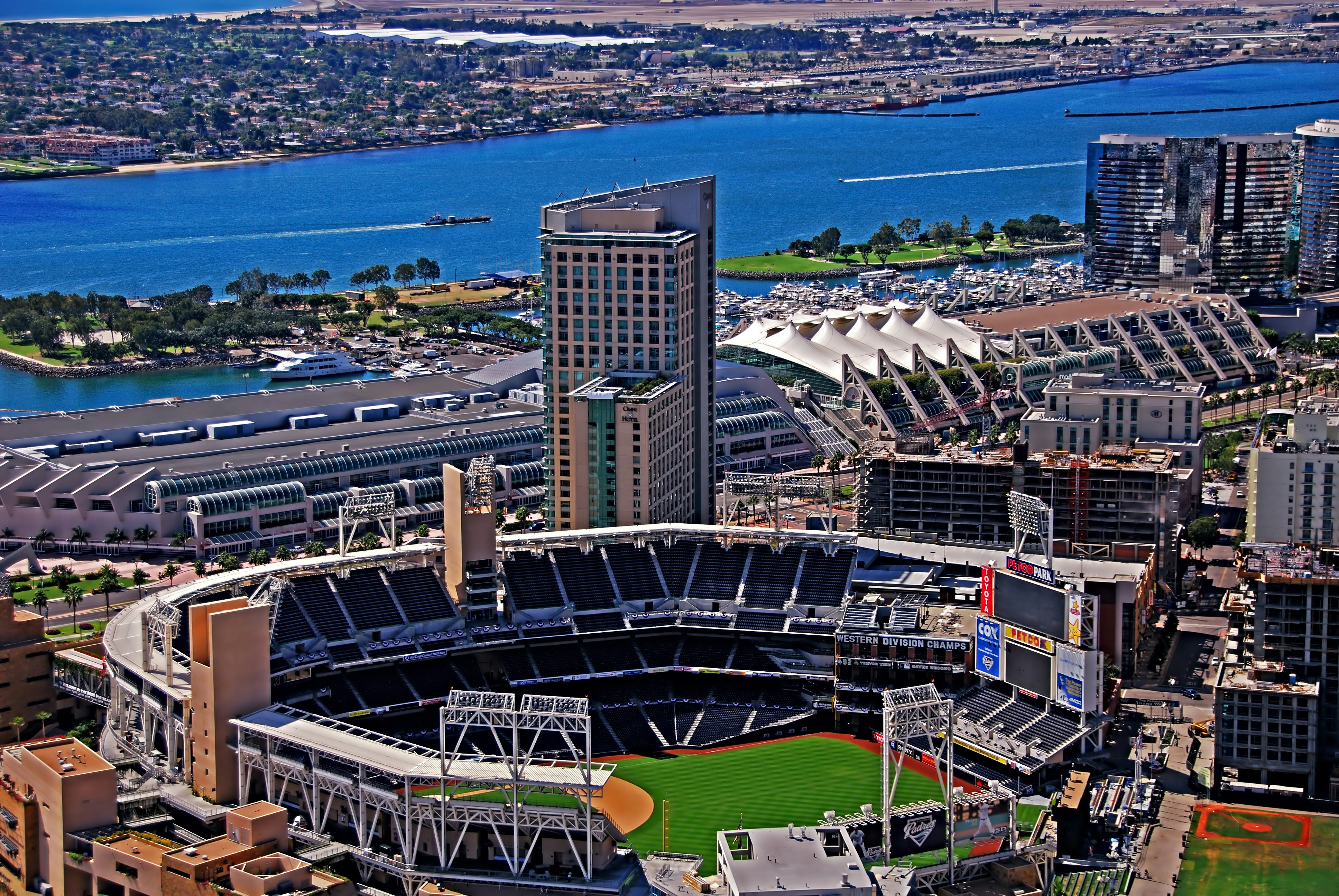 Omni San Diego Hotel 72/73