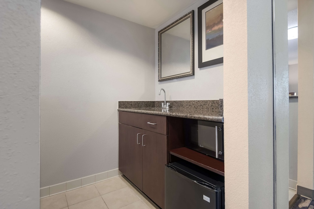 Best Western Batesville 26/73