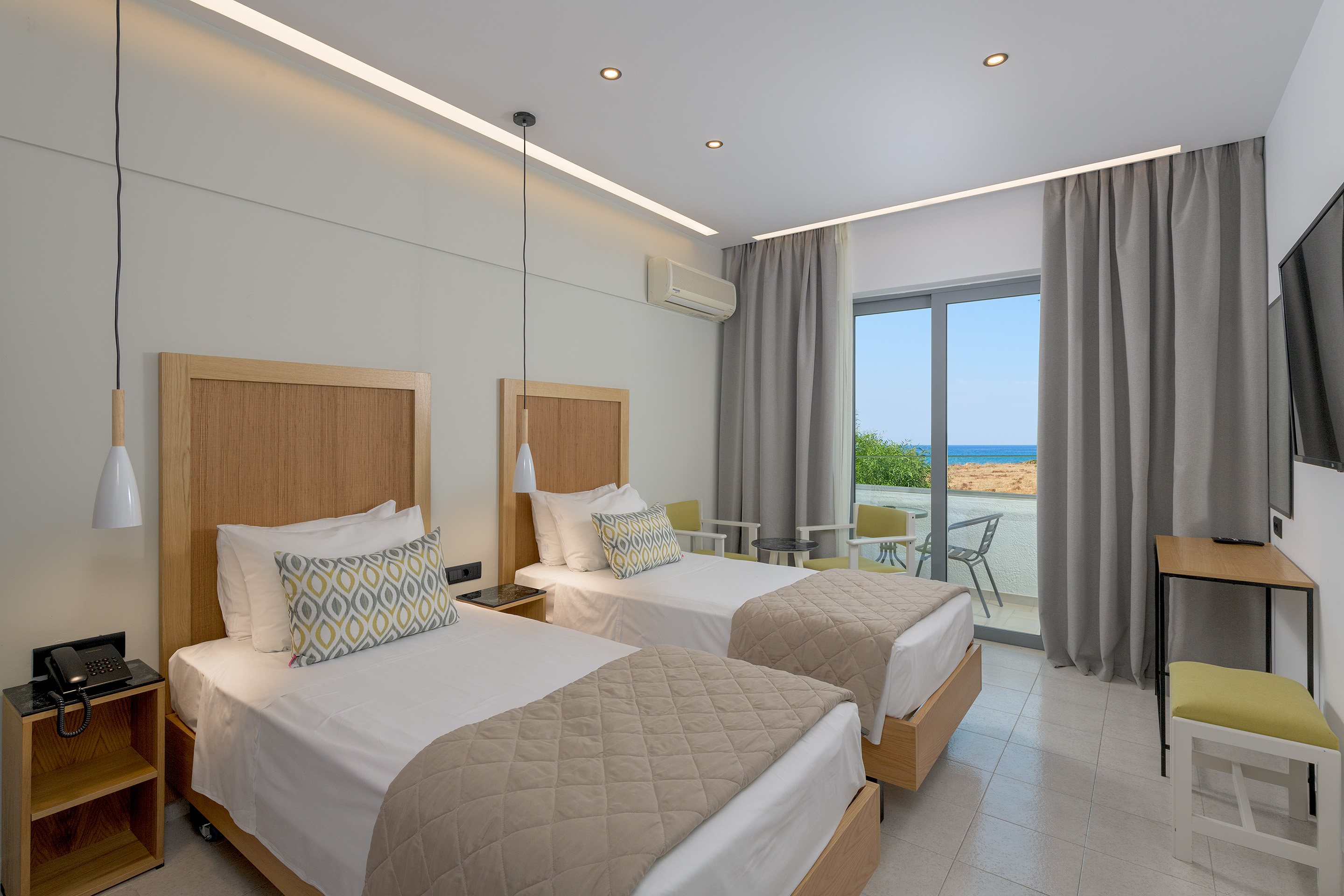 Nirvana Beach Hotel 14/62