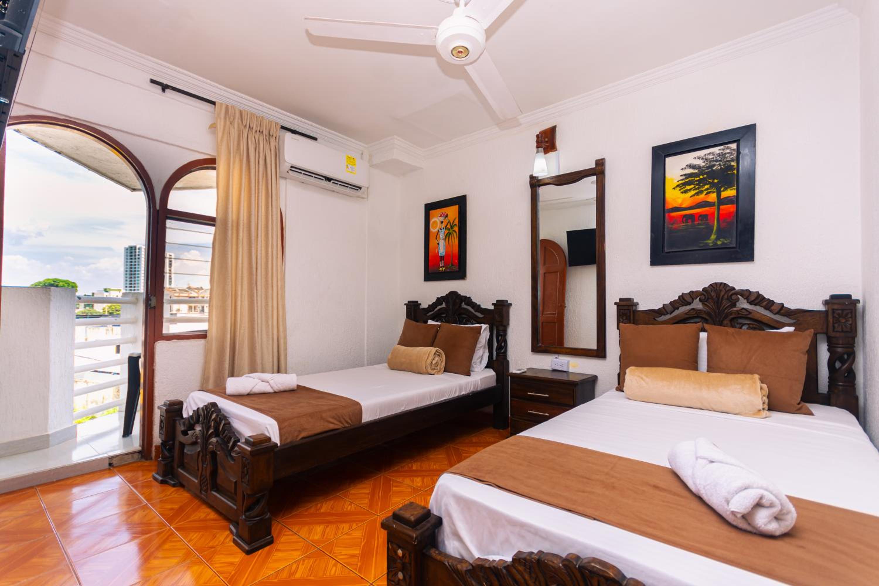 Hotel Med Cartagena 10/19