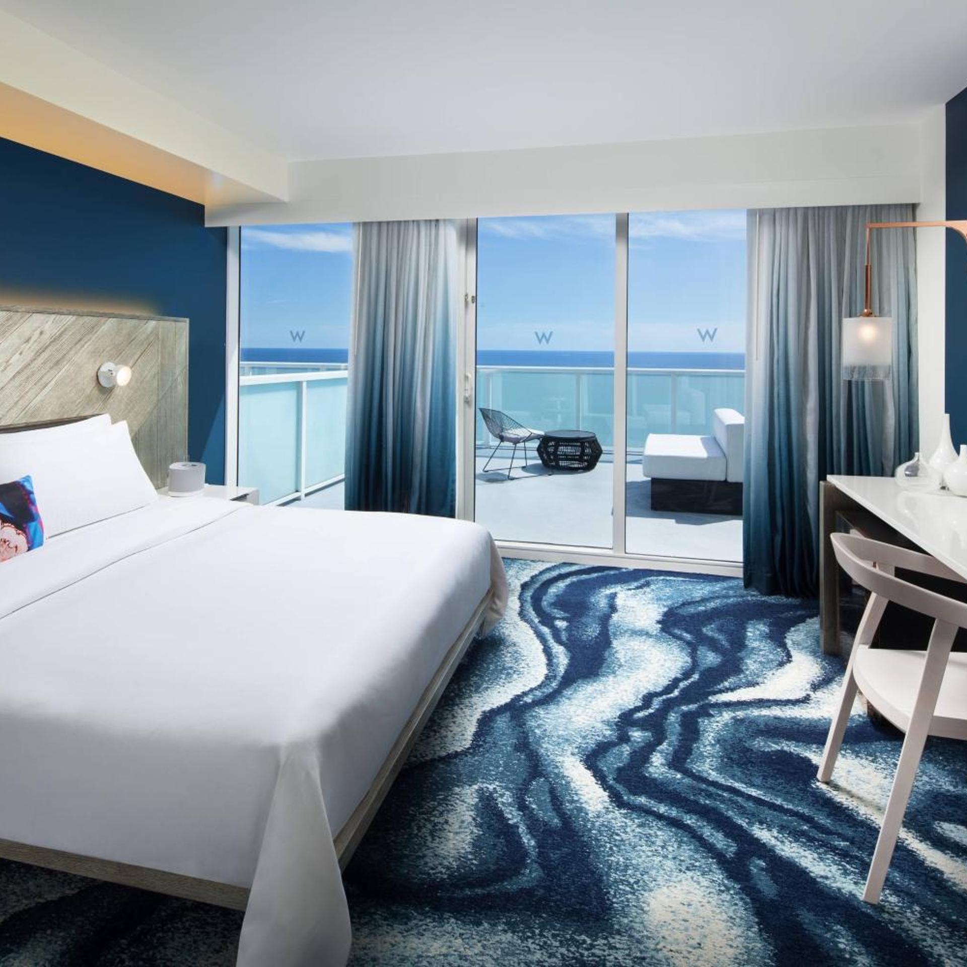 Premier, King Bed, Ocean Front, Balcony