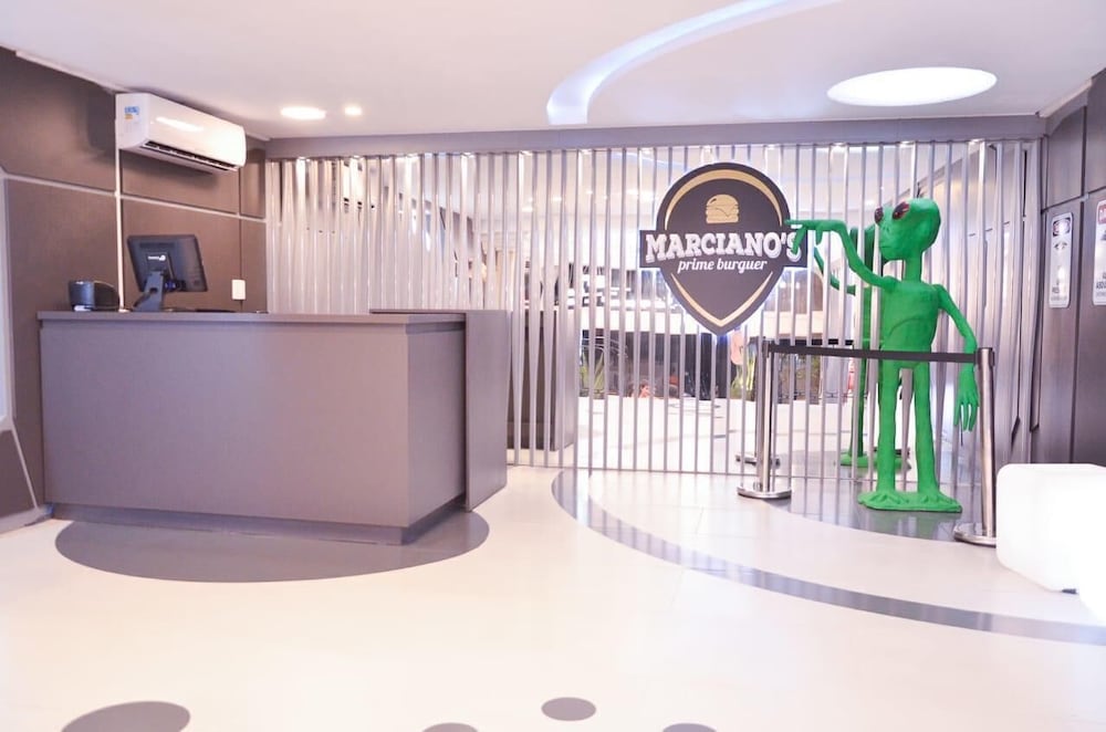 Hotel Embaixador 9/76