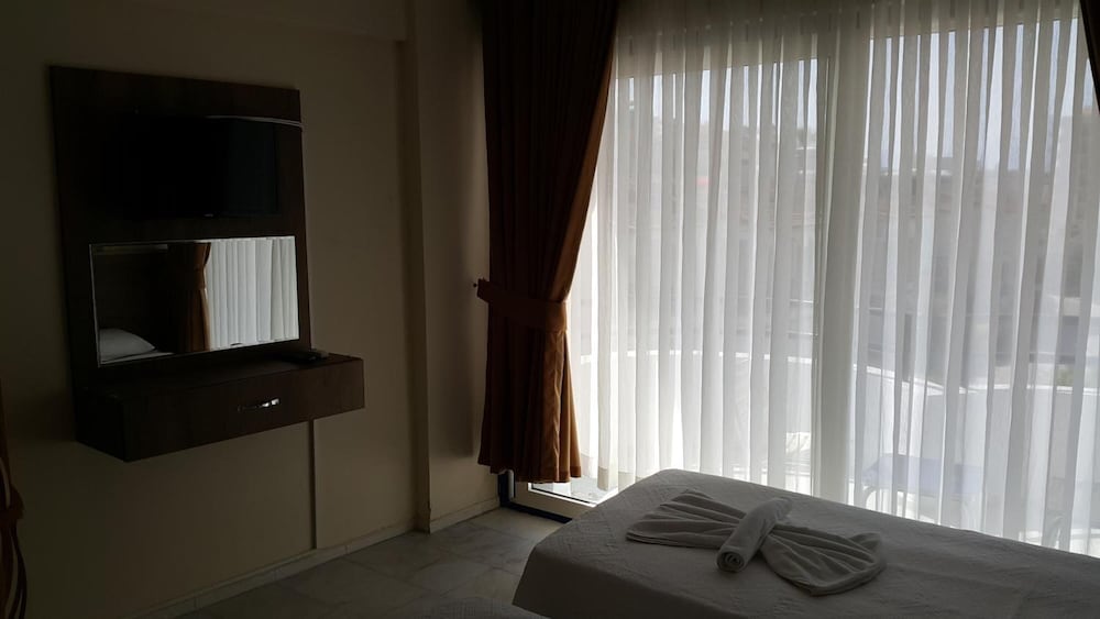 Ozgun Apart Otel Kusadasi 15/29