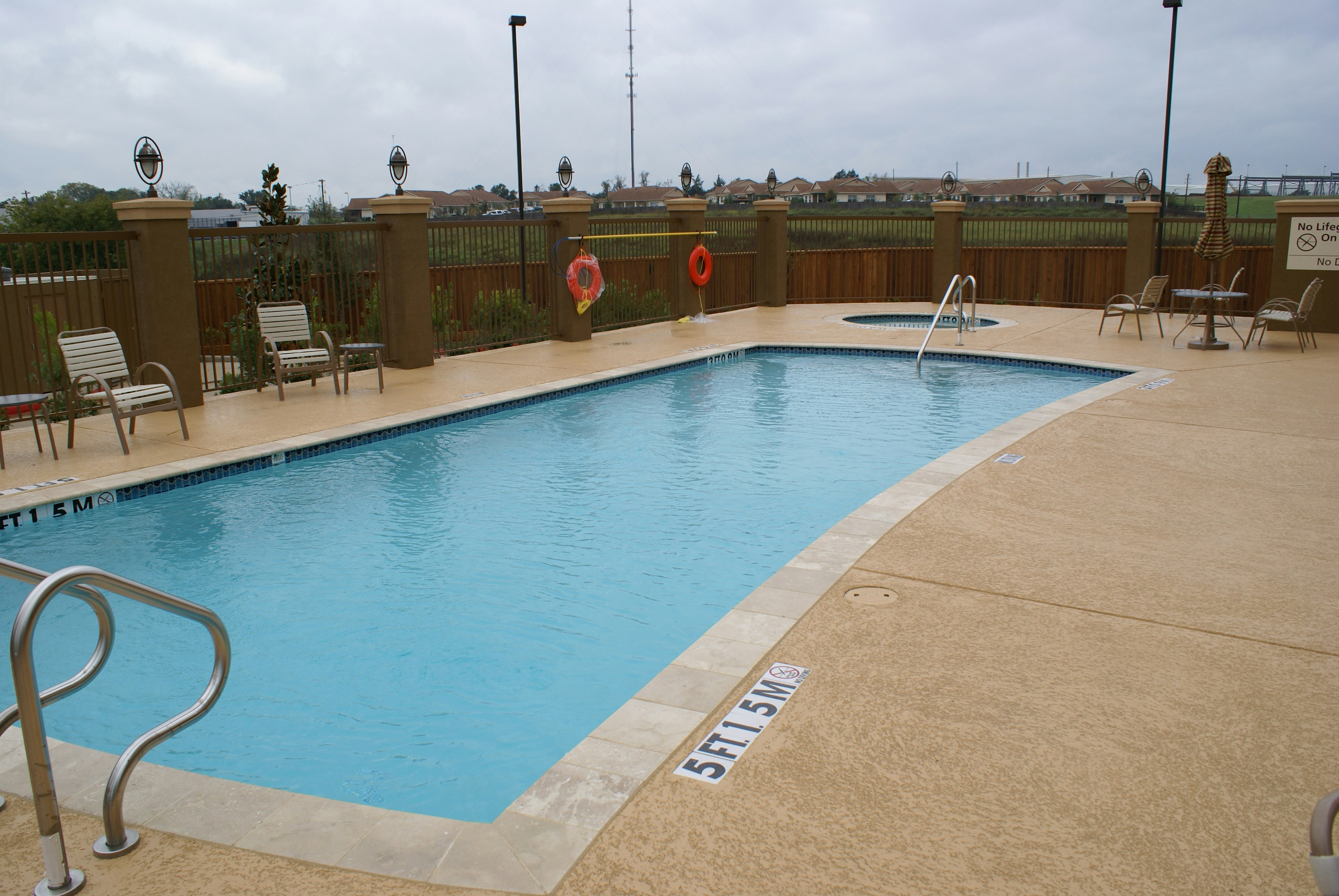 Hampton Inn And Suites Brenham 27/48