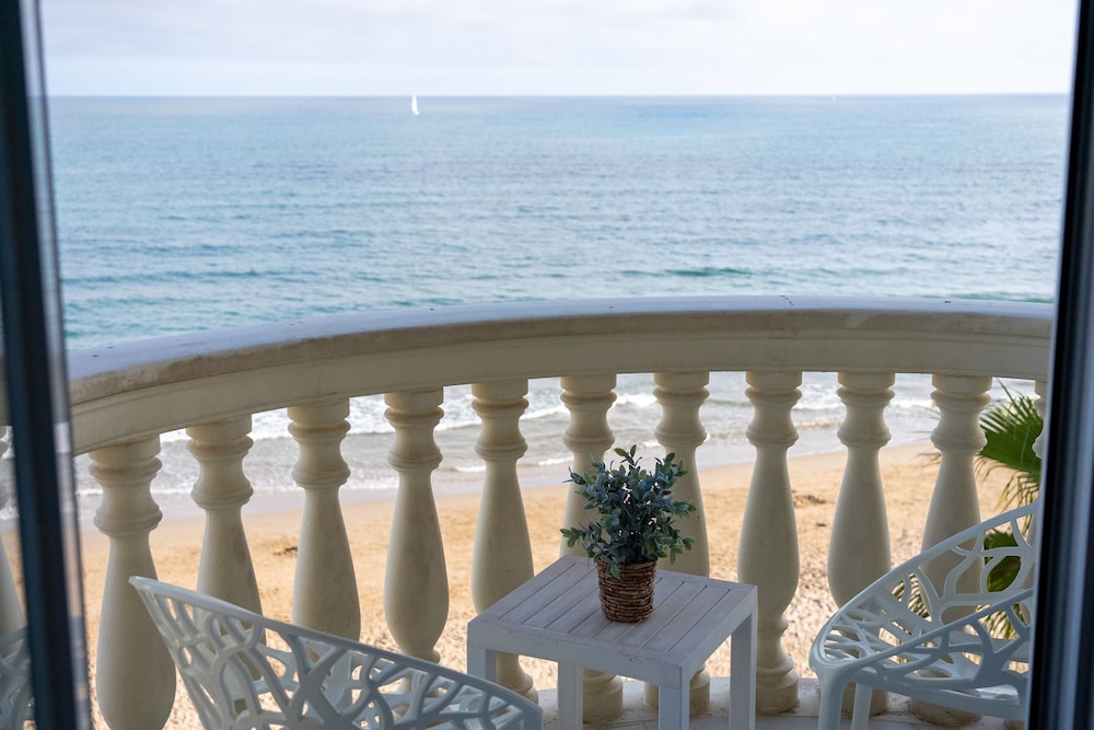 Urh Sitges Playa Hotel 8/69
