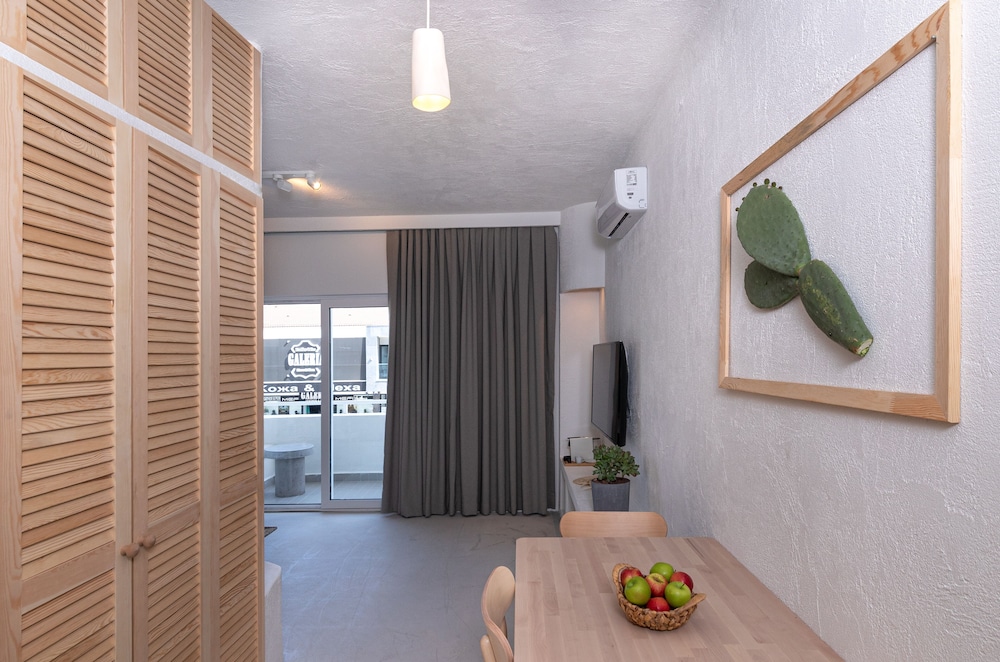 L Olive Homes 43/66