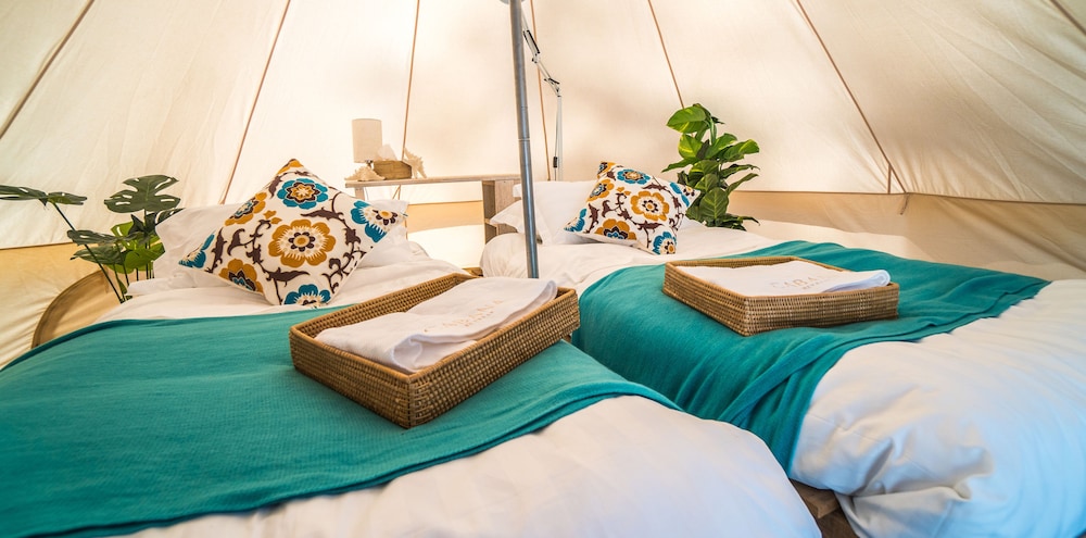 Cabana Retreat 3/24