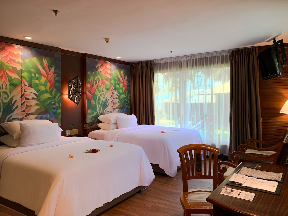 DAMAI BEACH RESORT 26/63