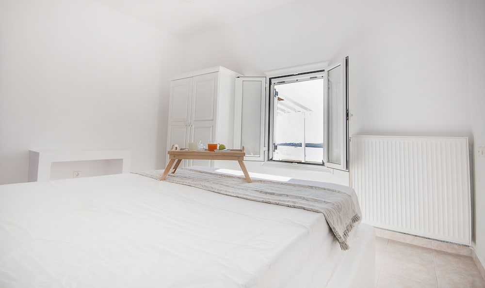 Krios Luxury Suites 8/50
