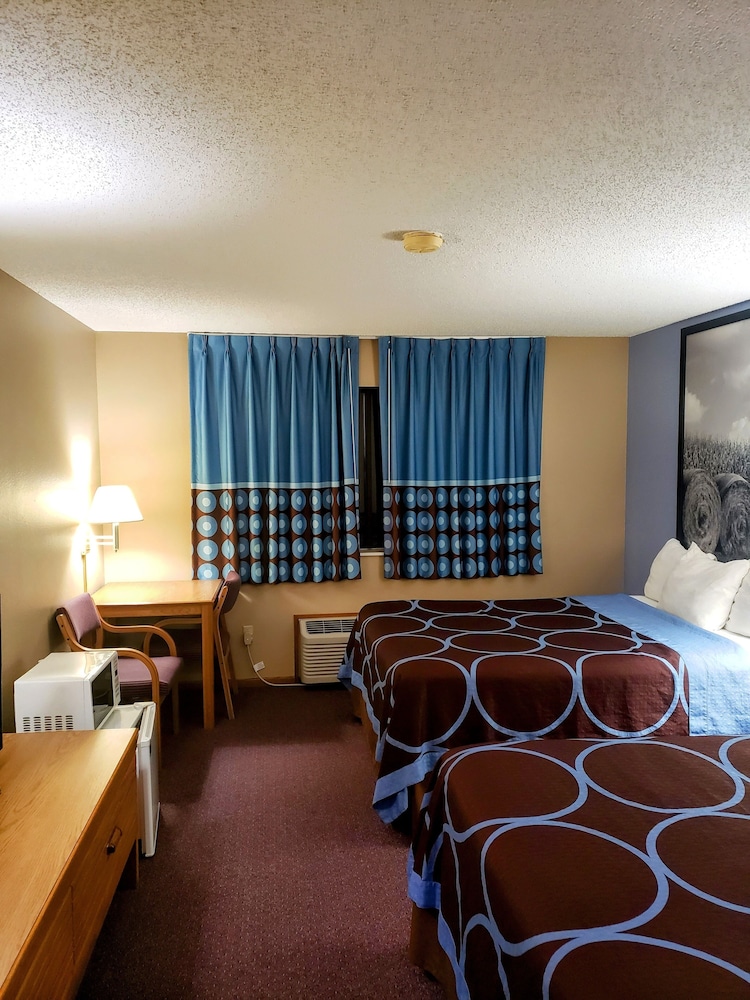 Super 8 by Wyndham Chariton 25/30