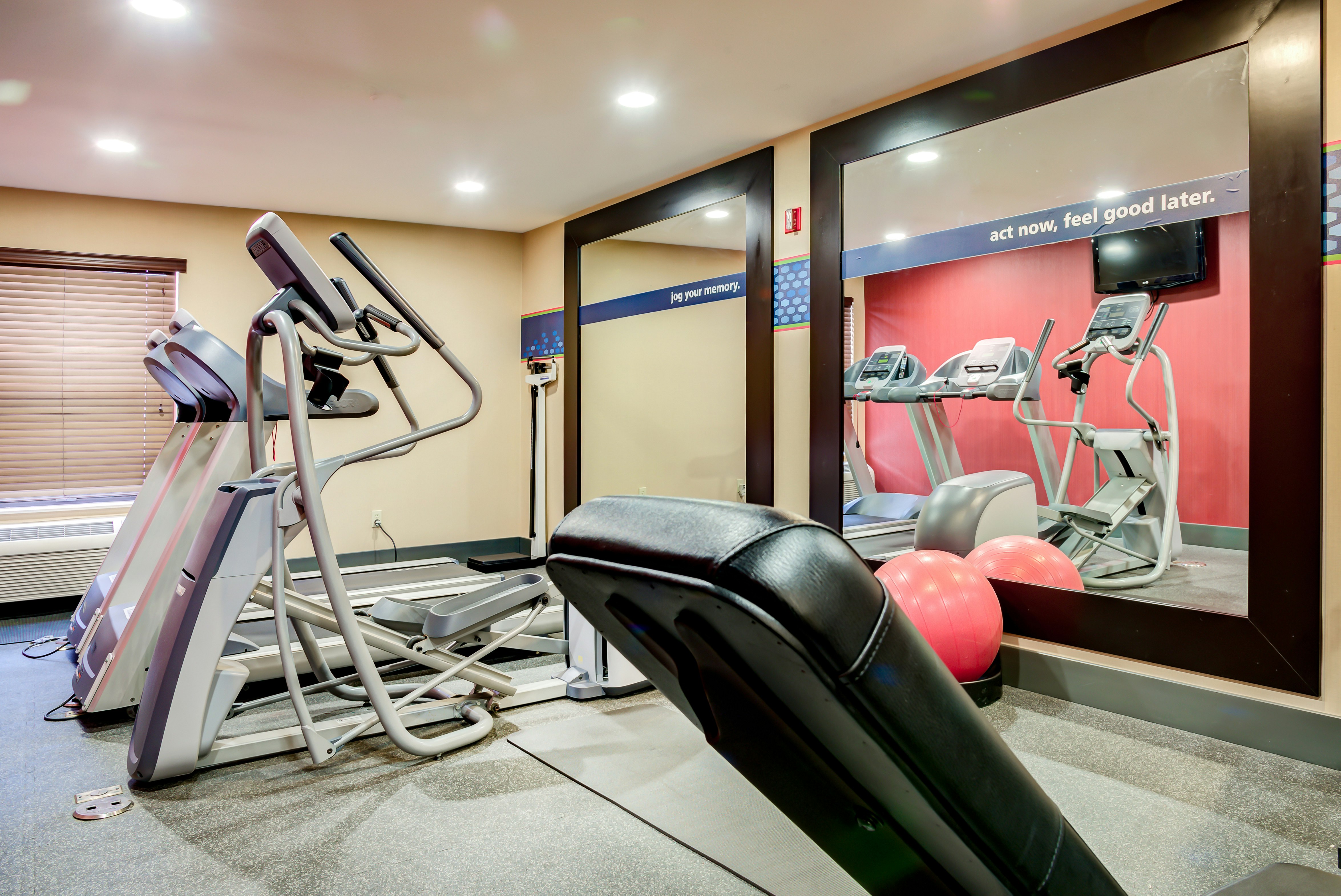 Hampton Inn St. Joseph 29/42