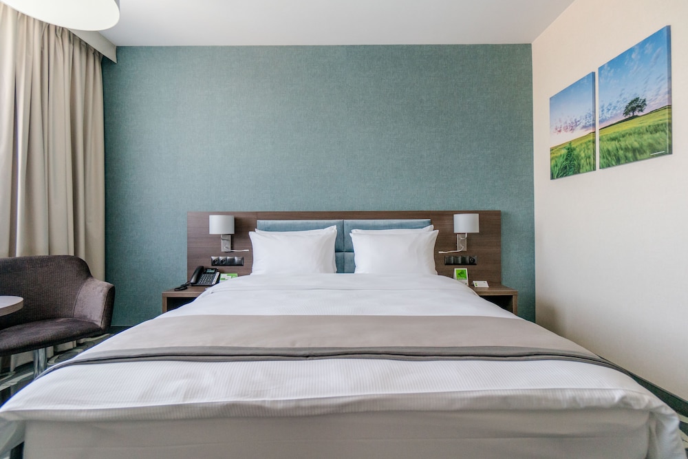 HOLIDAY INN DABROWA GORNICZA 16/75