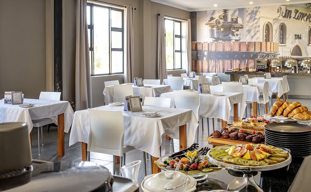 Calvinia Hotel by Country Hotels 29/41