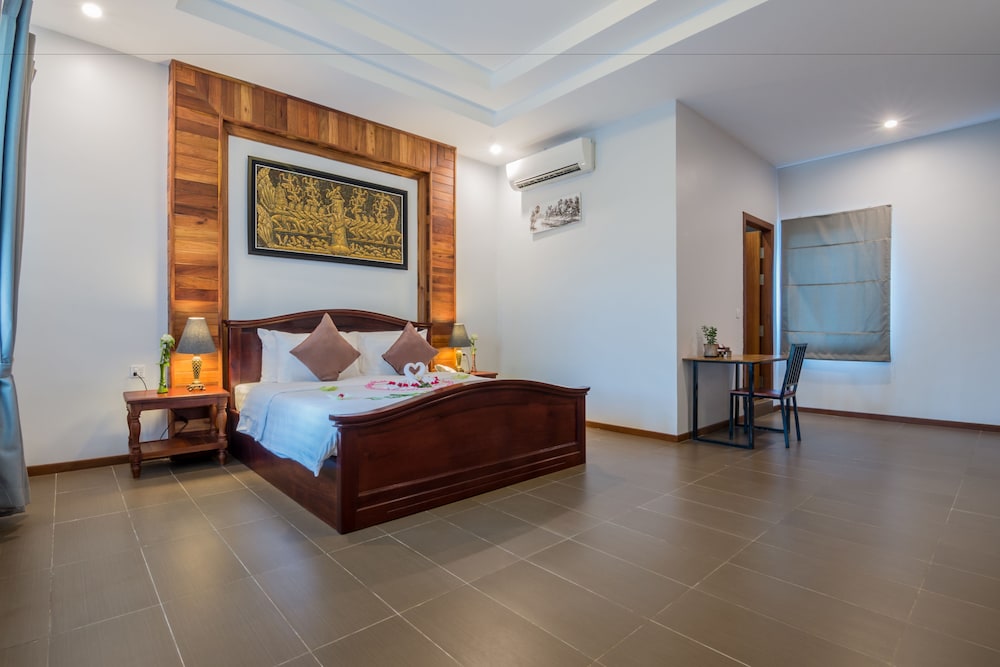 Indra Porak Residence 47/74