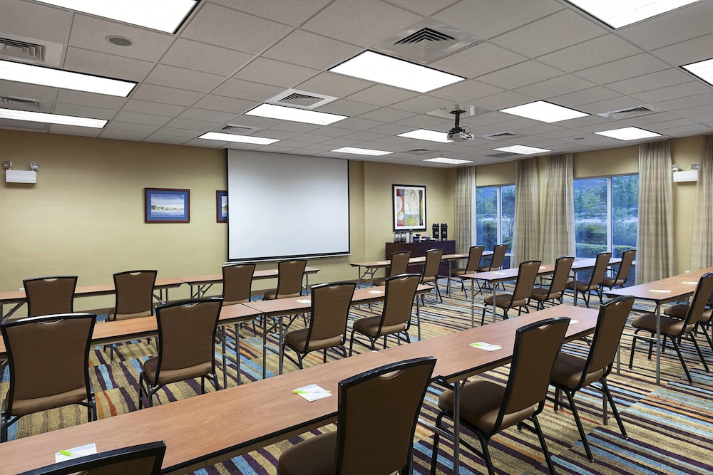 Fairfield Inn Suites Elizabeth City 34/43