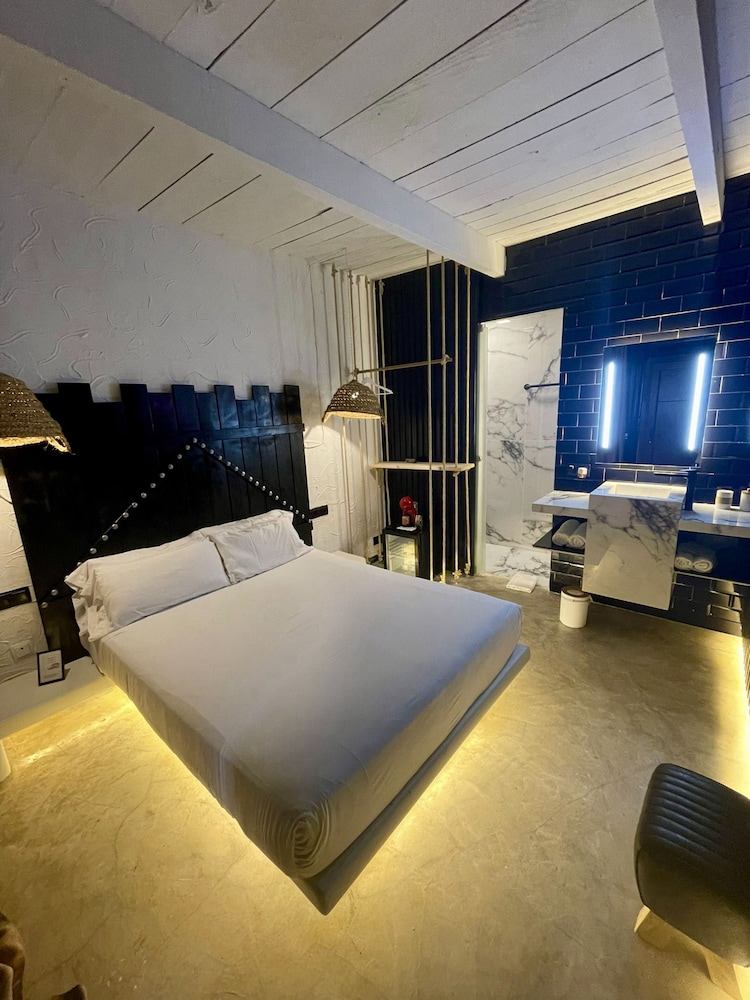 PAIISE Hotels 19/58